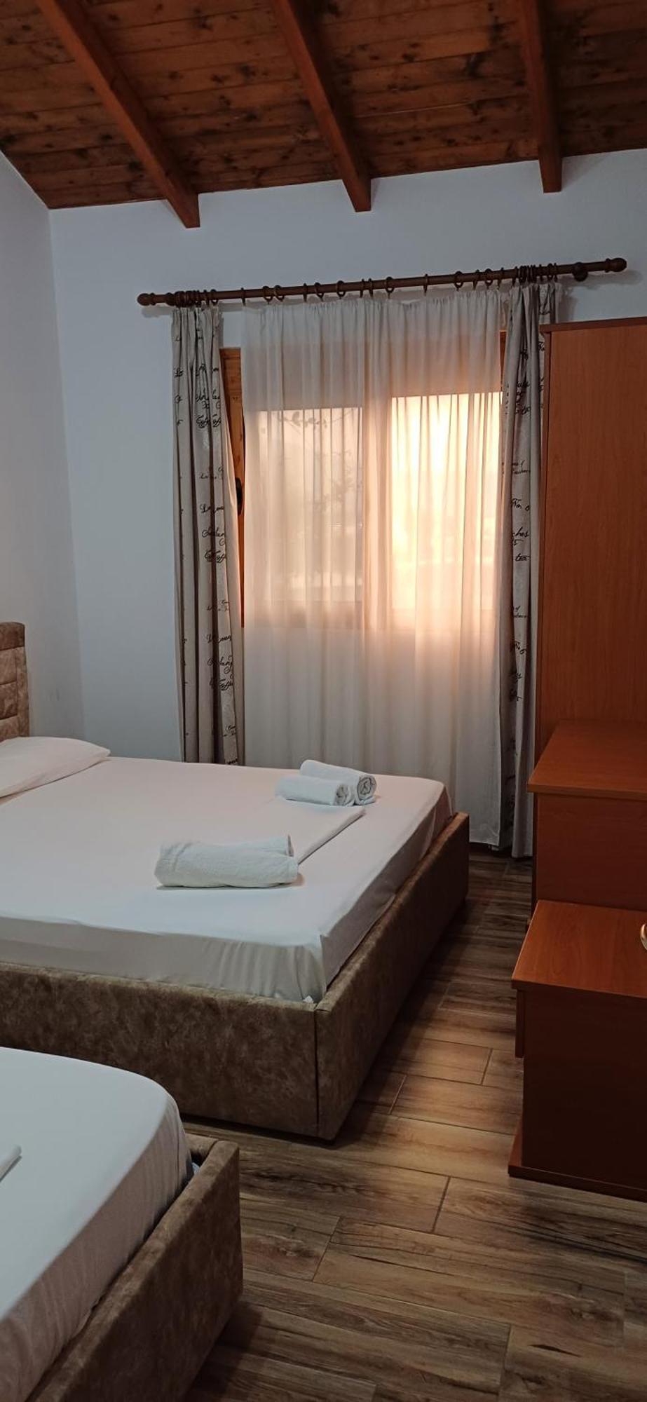 Hotel Lepenica Radhimë Exteriér fotografie