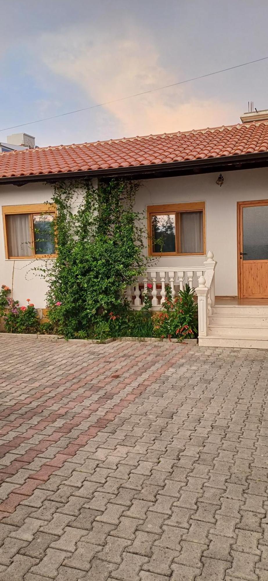 Hotel Lepenica Radhimë Exteriér fotografie